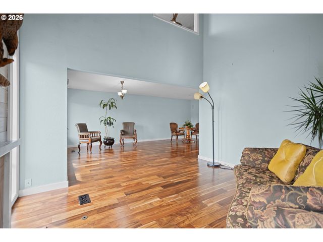 32540 Sw LAKE POINT Ct, Wilsonville, OR 97070