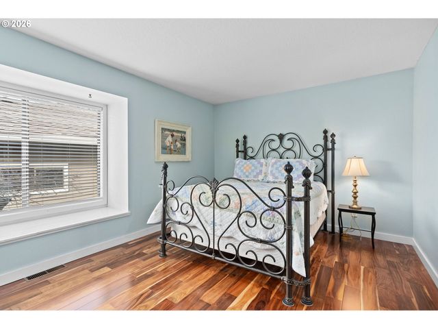 32540 Sw LAKE POINT Ct, Wilsonville, OR 97070