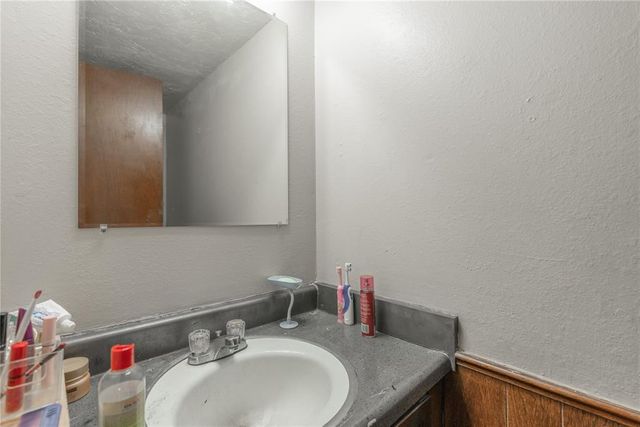 8418 Candlewood Drive, Oklahoma City, OK 73132