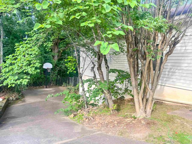 12501 Southridge Drive, Little Rock, AR 72212