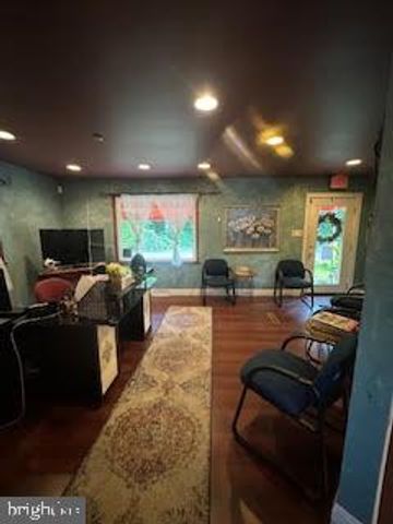 75 HARTFORD RD, Delran, NJ 08075