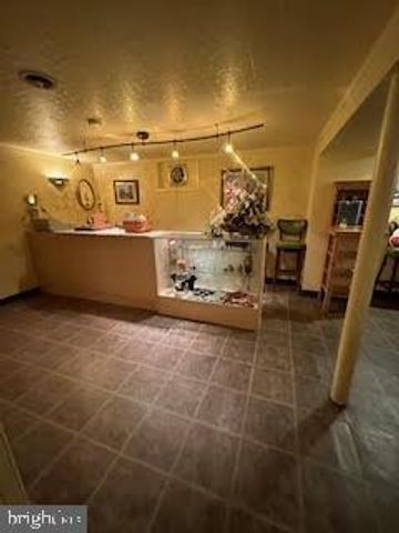 75 HARTFORD RD, Delran, NJ 08075