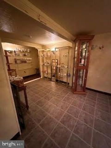 75 HARTFORD RD, Delran, NJ 08075