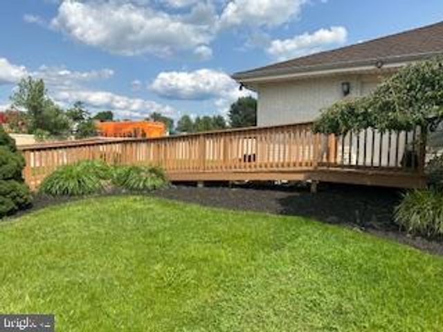 75 HARTFORD RD, Delran, NJ 08075
