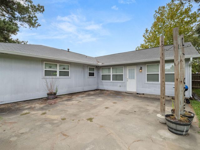 1844 Woodlawn St, Deridder, LA 70634