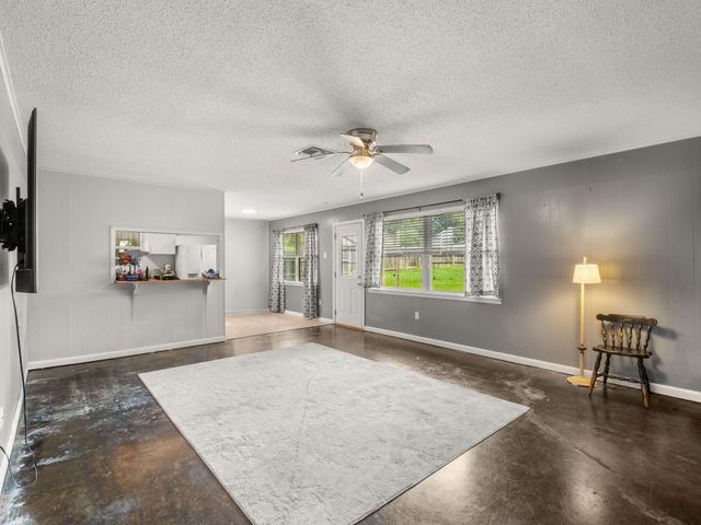 1844 Woodlawn St, Deridder, LA 70634