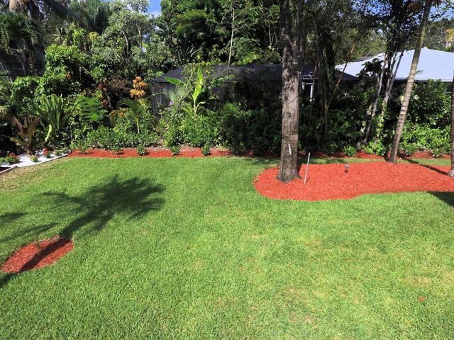 567 SW Hidden River Avenue, Palm City, FL 34990
