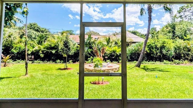 567 SW Hidden River Avenue, Palm City, FL 34990
