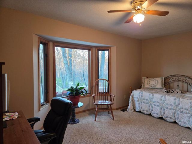 6218 114TH Street, Blue Grass, IA 52726