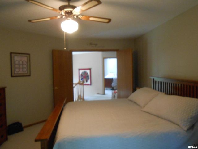 6218 114TH Street, Blue Grass, IA 52726