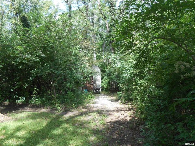 6218 114TH Street, Blue Grass, IA 52726