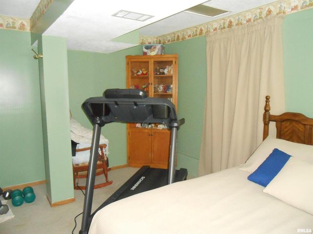 6218 114TH Street, Blue Grass, IA 52726