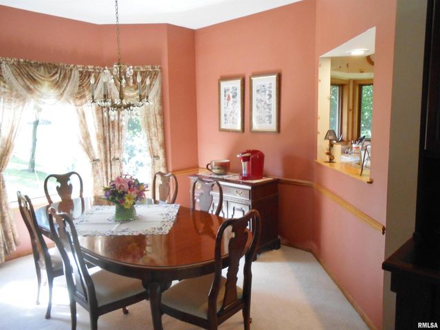 6218 114TH Street, Blue Grass, IA 52726