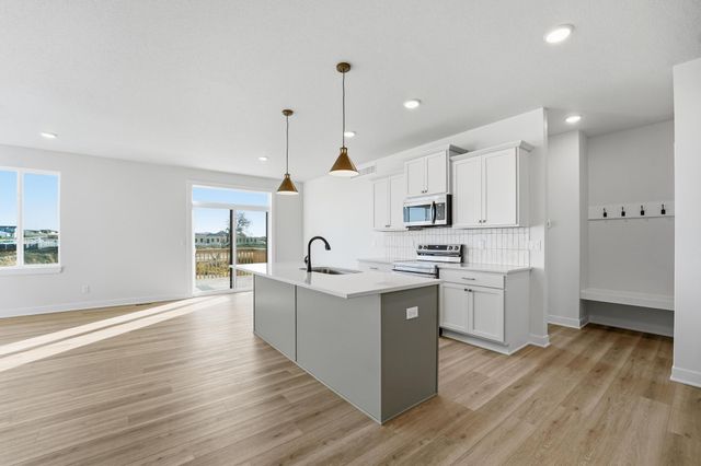 1165 Prairie Village Court, Waukee, IA 50263
