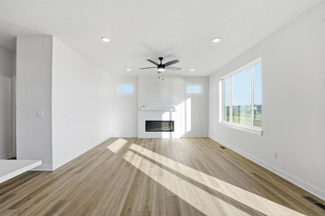 1165 Prairie Village Court, Waukee, IA 50263