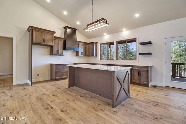 504 Acorn Lane, Jamestown, TN 38556