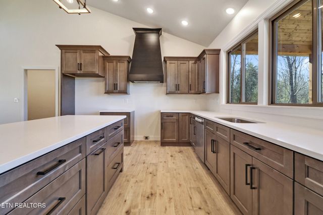 504 Acorn Lane, Jamestown, TN 38556