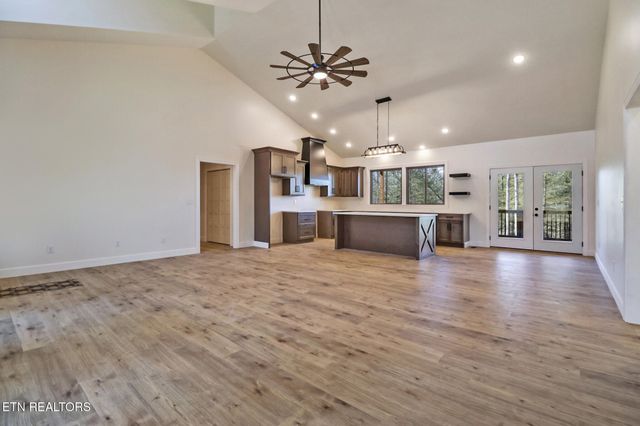 504 Acorn Lane, Jamestown, TN 38556