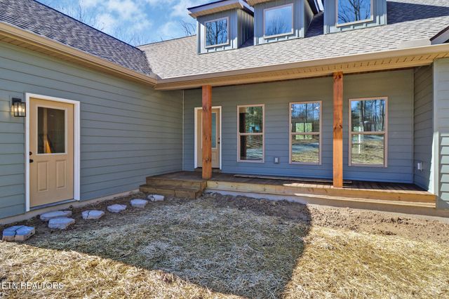 504 Acorn Lane, Jamestown, TN 38556