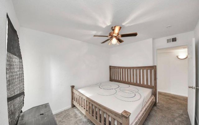8100 Creekbend Drive 104, Houston, TX 77071