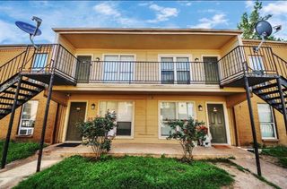 8100 Creekbend Drive 104, Houston, TX 77071