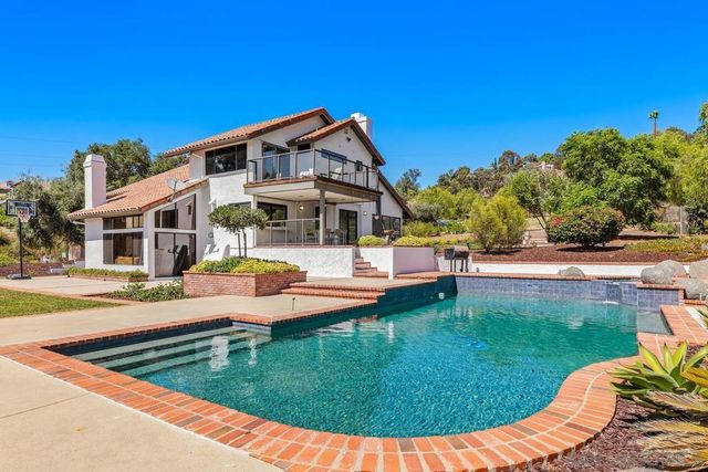 3453 Via Loma Vista, Escondido, CA 92029