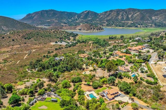 3453 Via Loma Vista, Escondido, CA 92029