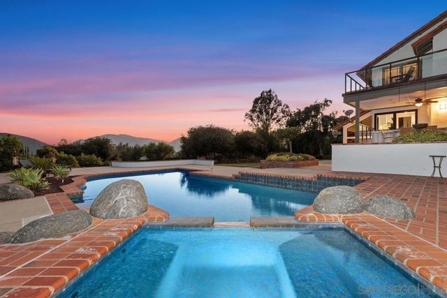 3453 Via Loma Vista, Escondido, CA 92029