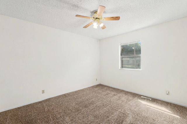 2200 E 53rd, Wichita, KS 67216