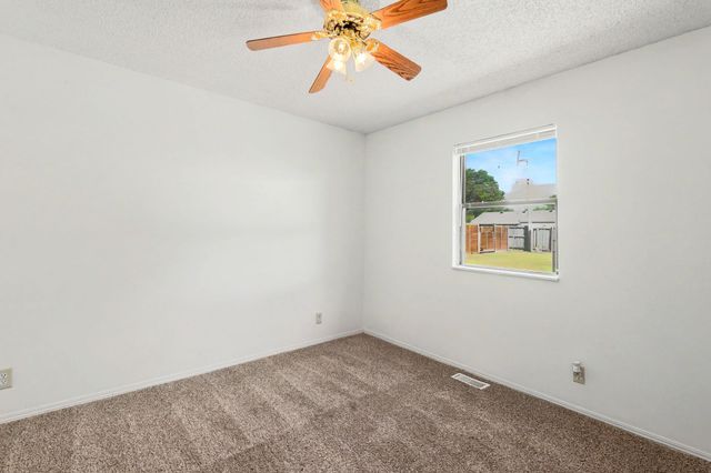 2200 E 53rd, Wichita, KS 67216