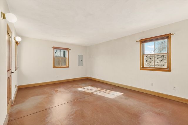 1698 Agua Fria, Santa Fe, NM 87505