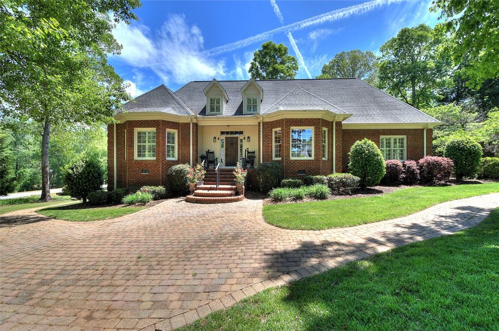 400 Four Lakes Drive, Easley, SC 29642