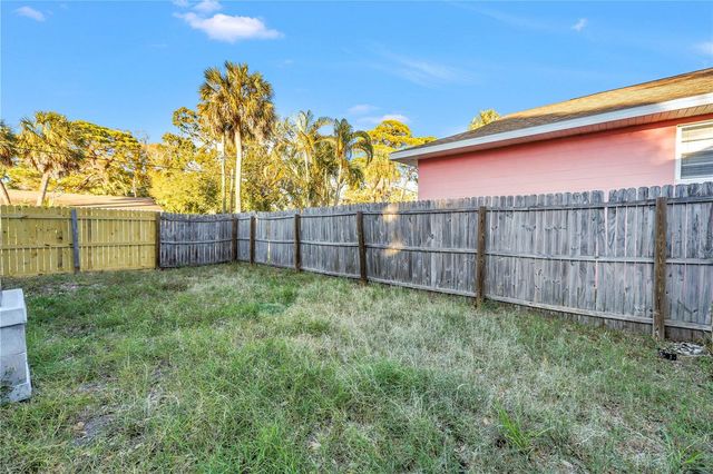 3000 DR MARTIN LUTHER KING JR STREET S, St Petersburg, FL 33705