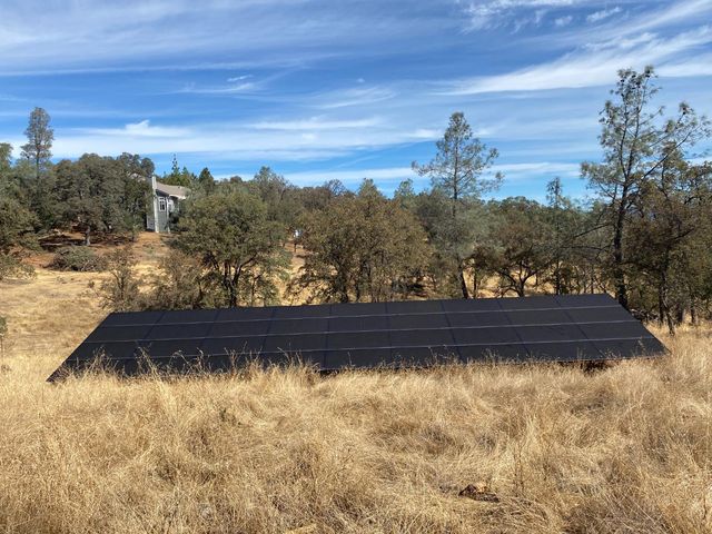 5541 High Sierra Rd, Pilot Hill, CA 95664