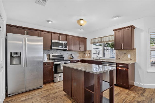 6419 British Lane, Arlington, TX 76002