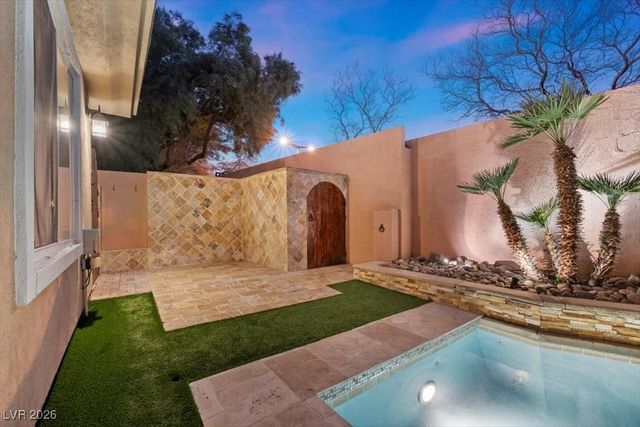 9733 Plateau Heights Place, Las Vegas, NV 89144