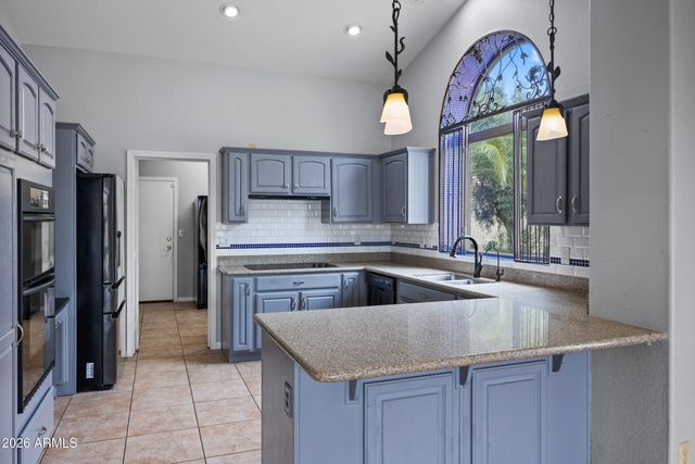 24623 S Rocky Brook Drive, Sun Lakes, AZ 85248