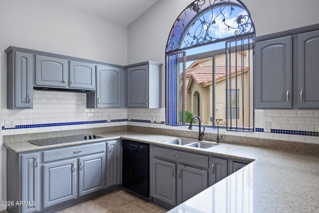 24623 S Rocky Brook Drive, Sun Lakes, AZ 85248