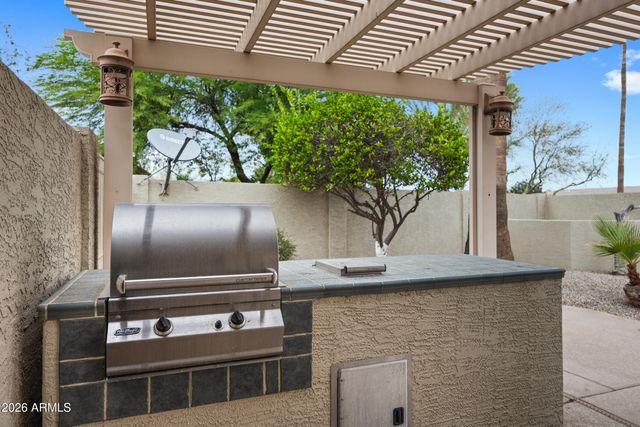 24623 S Rocky Brook Drive, Sun Lakes, AZ 85248