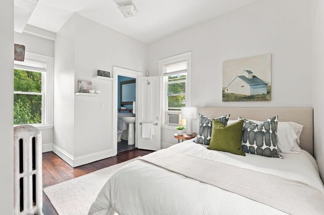 9 Peabody St 9, Newton, MA 02458