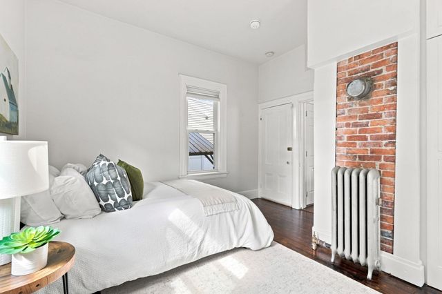 9 Peabody St 9, Newton, MA 02458