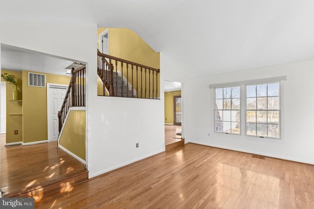 8802 FALCON RIDGE DR, Randallstown, MD 21133