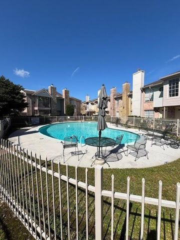 3100 Jeanetta Street 401, Houston, TX 77063