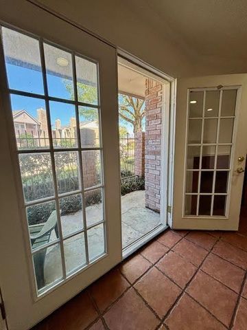 3100 Jeanetta Street 401, Houston, TX 77063