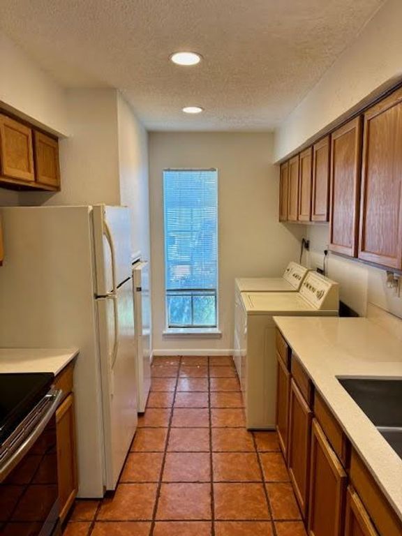 3100 Jeanetta Street 401, Houston, TX 77063