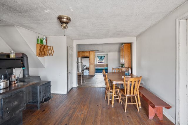 448 Holder Branch Ln, Hartsville, TN 37074