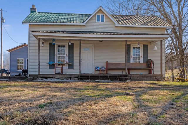 448 Holder Branch Ln, Hartsville, TN 37074