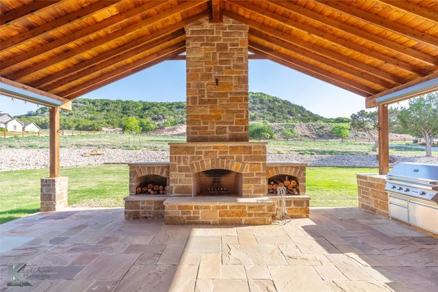 112 Thomas Court, Tuscola, TX 79562