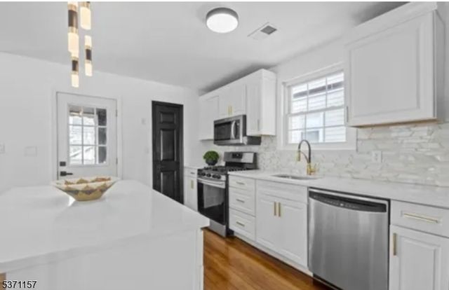 100 Riggs Pl, West Orange Twp., NJ 07052