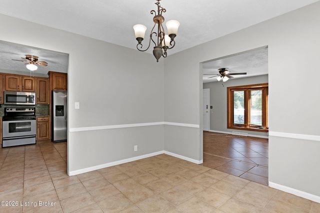 1906 Herr Ln, Louisville, KY 40222